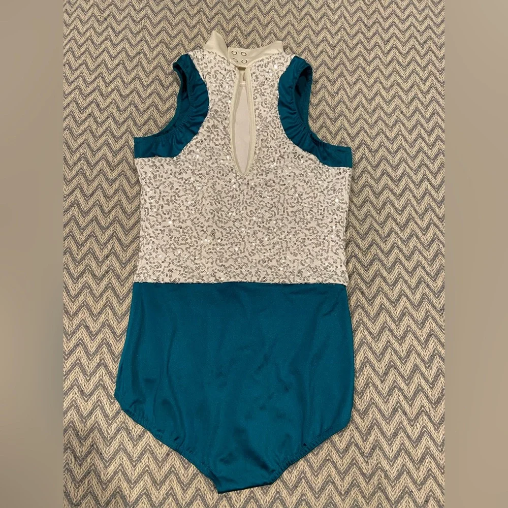 Weissman Showtime “Jump” 2-Piece Dance Costume – Adult Medium